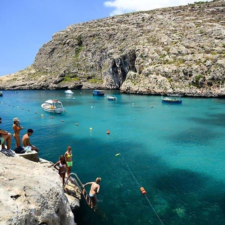 Apartmán Seafront Penthouse With Terrace In Xlendi, Gozo Exteriér fotografie