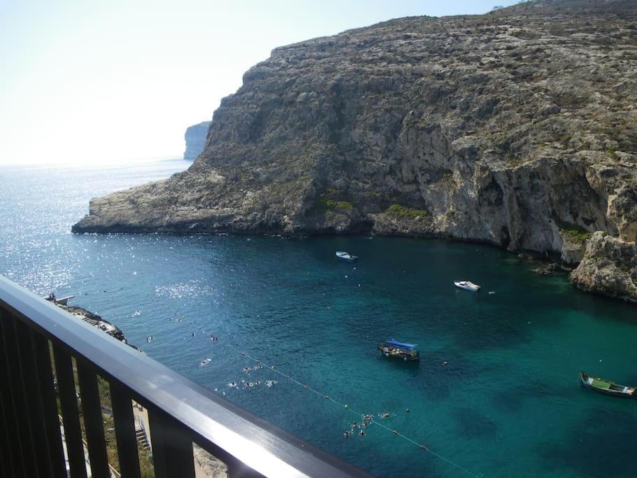 Apartmán Seafront Penthouse With Terrace In Xlendi, Gozo Exteriér fotografie