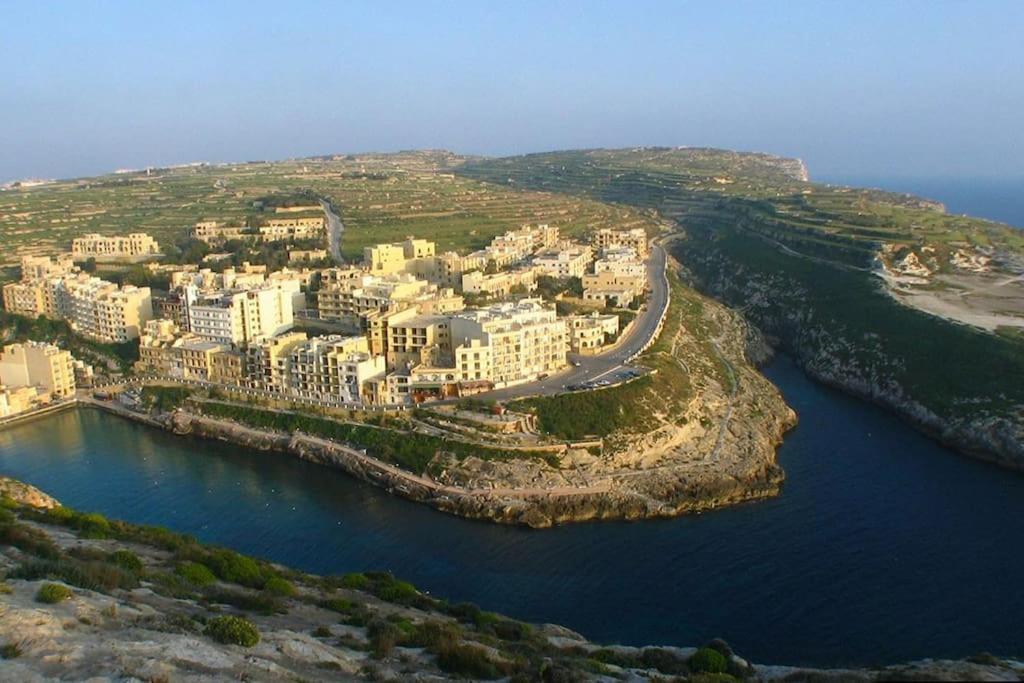 Apartmán Seafront Penthouse With Terrace In Xlendi, Gozo Exteriér fotografie